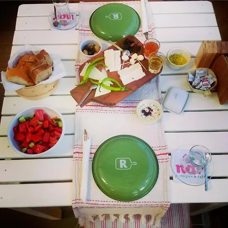 Nar Cafe Bed & Breakfast Sigacik