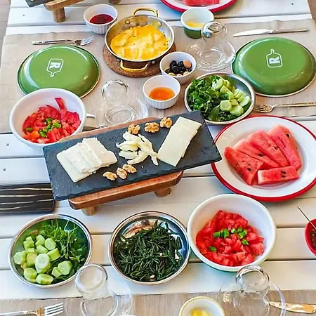 Nar Cafe فندق مبيت وإفطار Siğacık