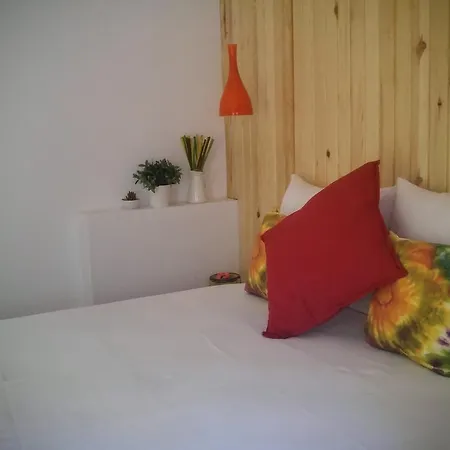 Nar Cafe Bed & Breakfast